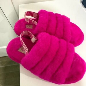 UGG Fuchsia Fluffy Sandals